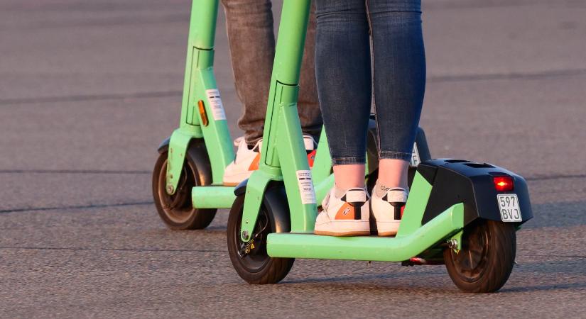 Petíciót indítottak a rollesek miatt