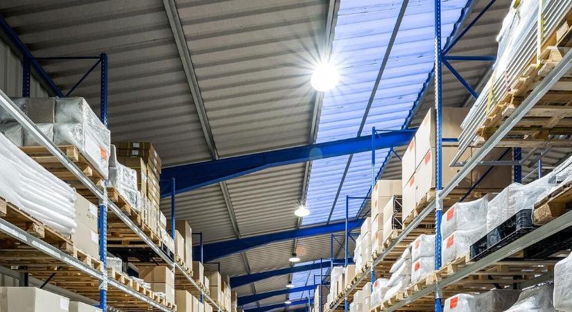 Átvették az irányítást a külföldi csomagok