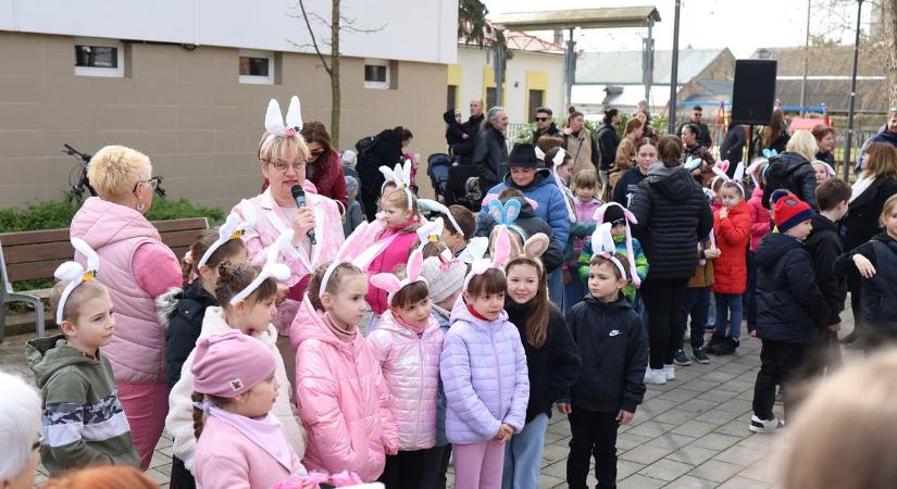 Nem fogod elhinni, mi történt Bonyhádon: tojásvadászat, tánc és fergeteges koncert robbantotta be a tavaszt! – fotók