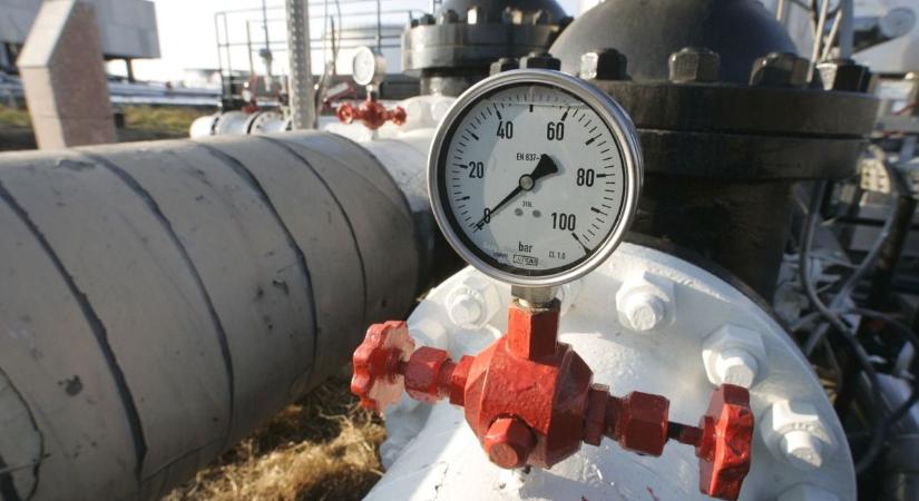 Kereszttűzben a hazai energiabiztonság, Kijev és Brüsszel is szorítja a hurkot