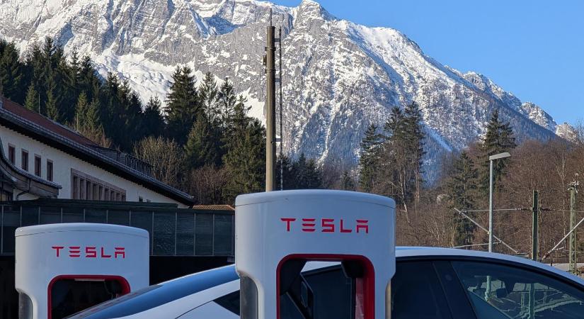 Lavina sodort el egy szlovák férfit az osztrák Alpokban