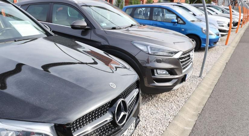 A háború is hajtja a villanyautókat? Érdekes fordulat várható az autópiacon Szabolcsban is