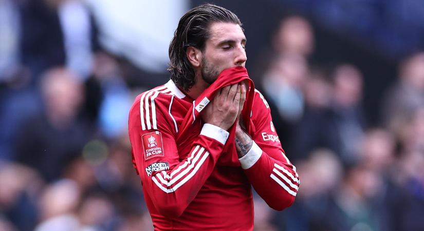 „Magunkba kell néznünk” - Szoboszlai összetörten kifakadt, nem kér a kifogásokból - Videó