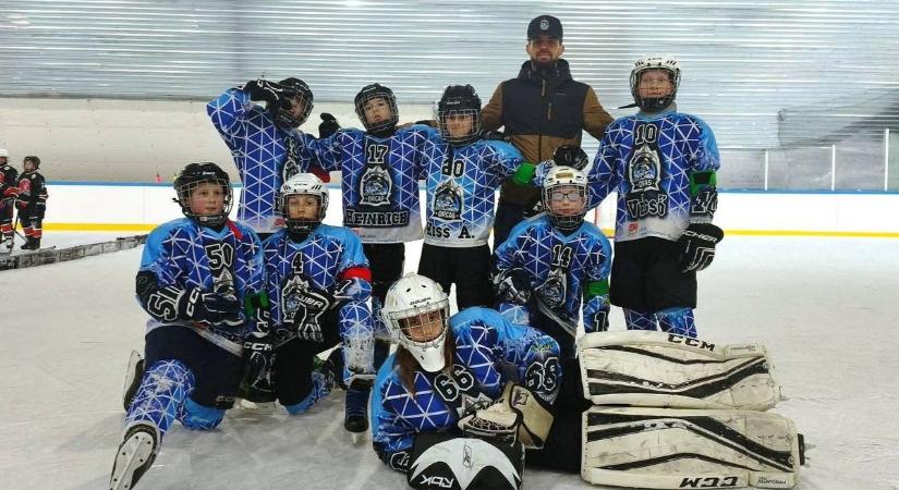 Ezüstéremmel térhettek haza az Orkák fiataljai, mindenkit lenyűgöztek játékukkal – galériával