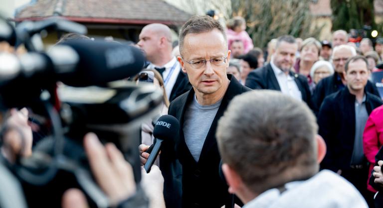 Szijjártó Péter szerint Brüsszel április 15-én előáll azzal a javaslattal, hogy kitiltsák az EU-ból az orosz olajat