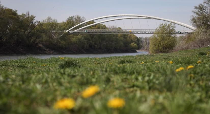 Tavaszi varázs a Tisza-parton: kikapcsolódásra csábít Szolnok – galériával és videóval
