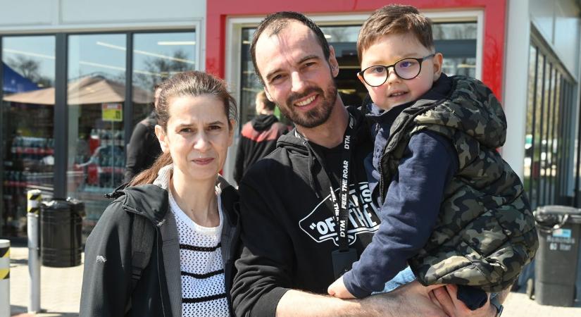 A szolnoki kosarasok megkönnyezték a találkozást, megmozdult a város Kristóf gyógyulásáért – galériával, videóval