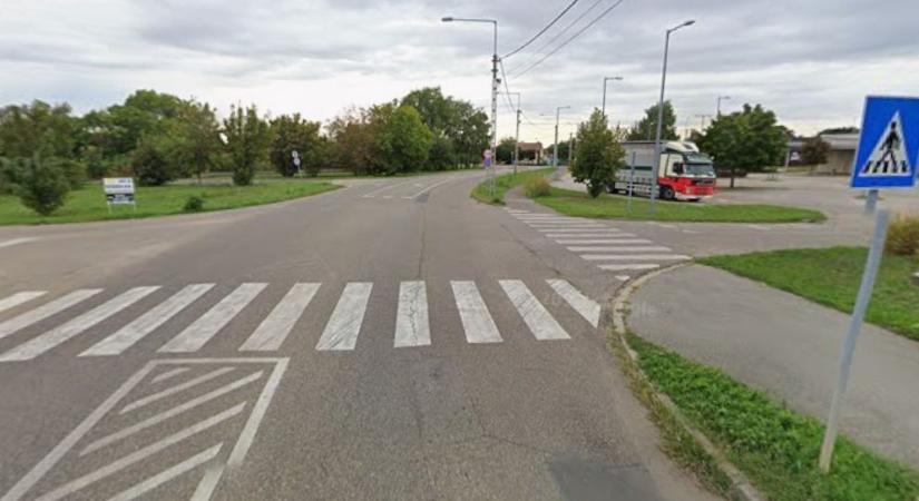 Mentő is érkezett a szoboszlói balesethez