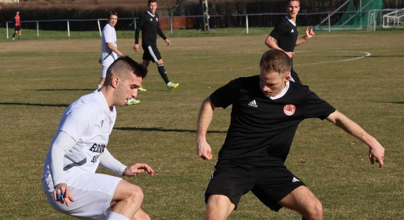 Meglepte a sereghajtó a listavezető Bölcskét az utolsó hazai bajnokiján