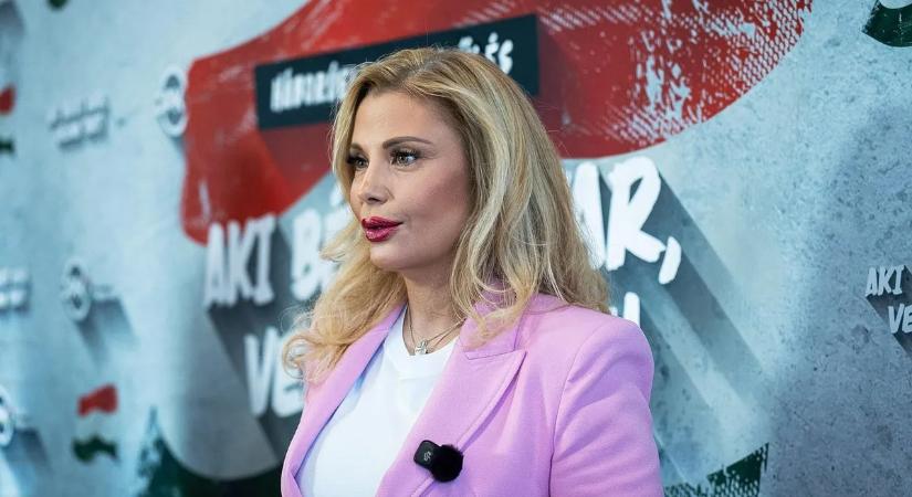 Rába Tímea: Magyar Péter nemrég még az első sorban tapsolt Orbán Viktornak