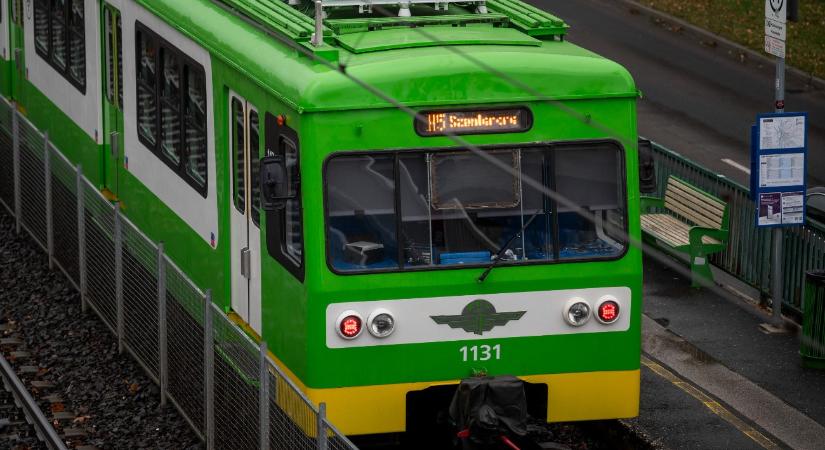 Meghalt a tinédzser, akit a héten gázolt el a HÉV