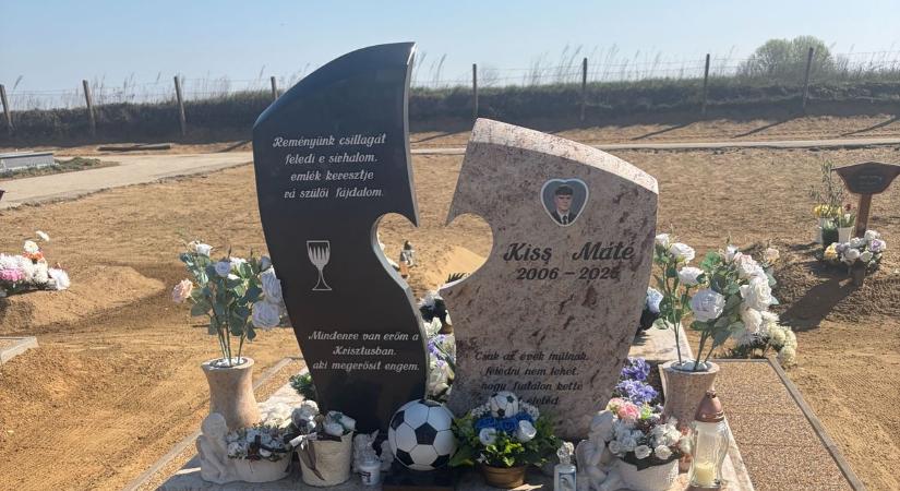 Véletlen találkozás a temetőben az egyik legerősebb édesanyával – méltó módon emlékeztek Kiss Mátéra