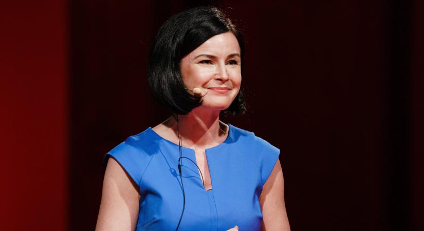 Gyermeket szülne Kunhalmi Ágnes