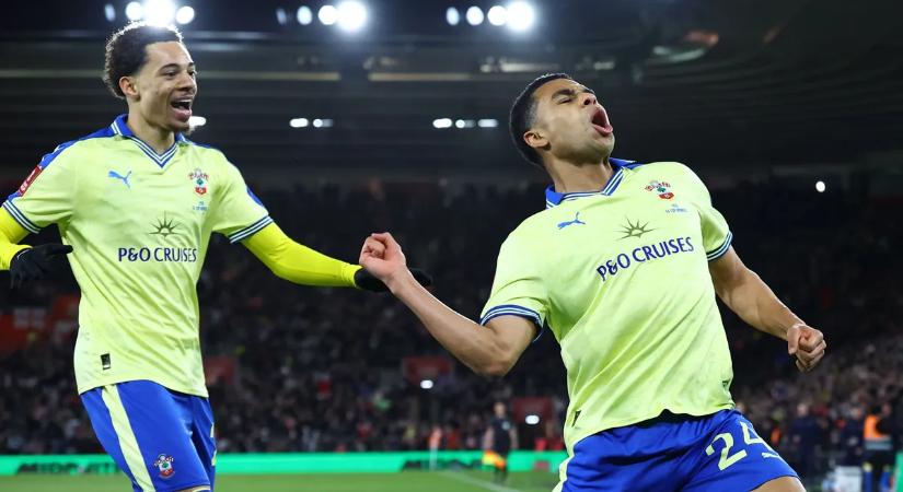 A Southampton kiejtette az Arsenalt az FA-kupából; a Chelsea megszórta harmadosztályú ellenfelét