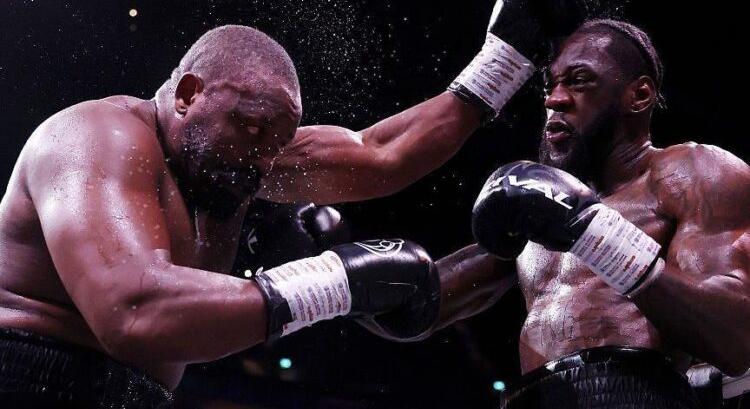 Deontay Wilder legyőzte Derek Chisorát egy őrült, kaotikus meccsen!