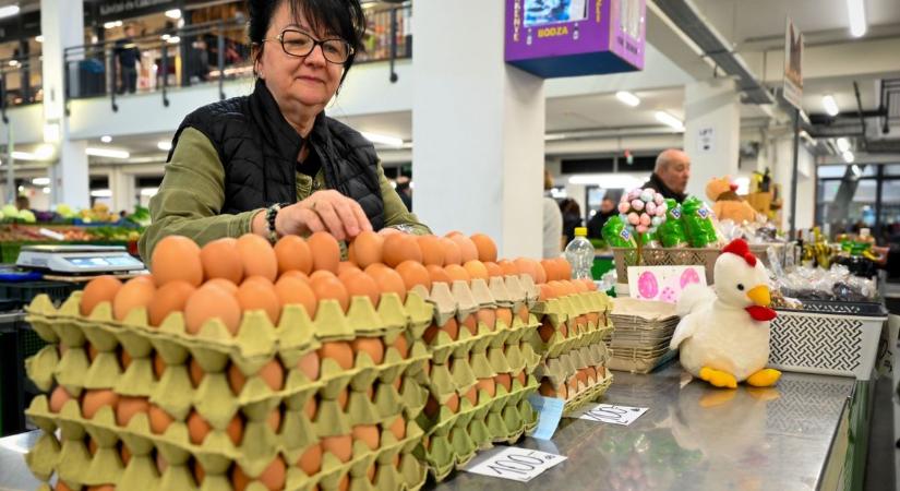 Húsvéti roham a piacon: elfogyott a tojás, csak L-es maradt – Sok fotó, árak