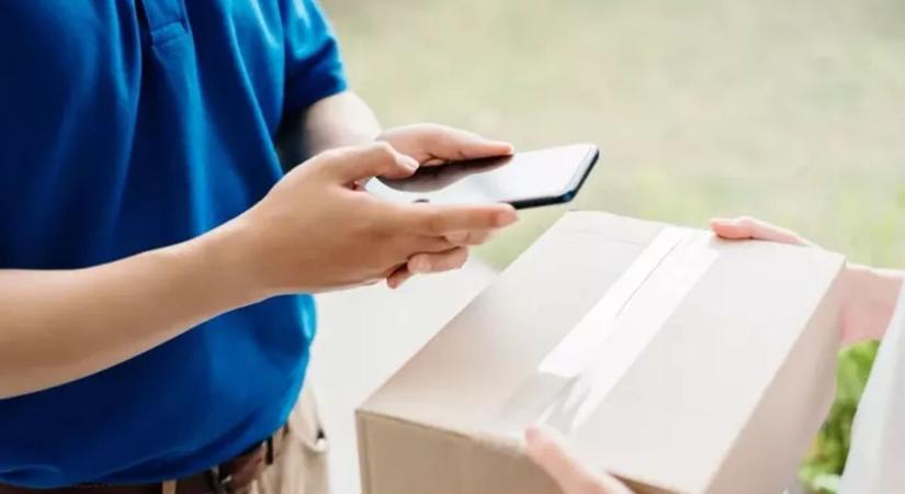 Sorra tűnnek el a csomagok a pécsi depóból, és még a vevő az, aki futhat a pénze után