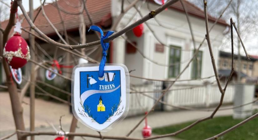 Ezek a sváb húsvéti hagyományok: tojásfa, boszorkányűző barka és kereplés