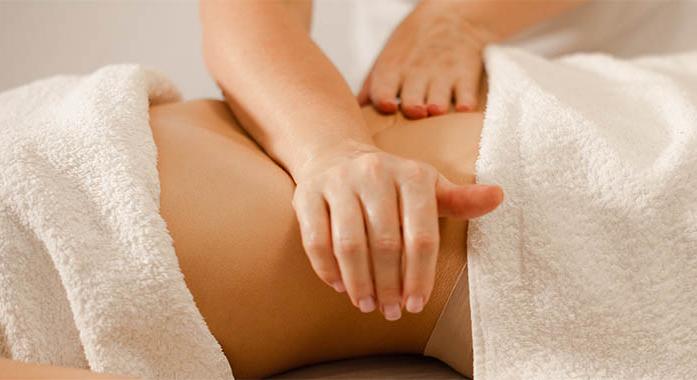 Miért ajánlott a szülés utáni manuálterápia? Nem elég az izomerősítés?