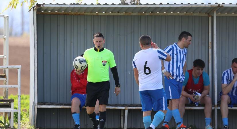 Ilyet is ritkán látni: mindössze pár percig tartott a bajnoki mérkőzés (galéria)