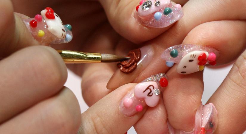 Rohansz a körmöshöz! Ezek 2026 legjobb koreai körömmintái