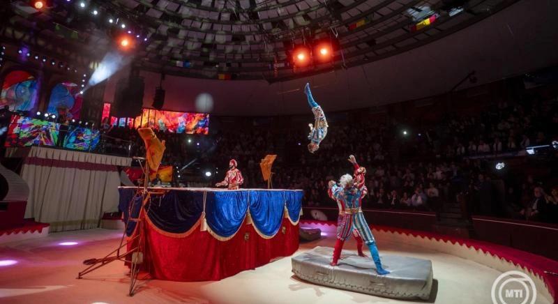 Húsvéti produkcióval és körhintával várja a nézőket a Fővárosi Nagycirkusz