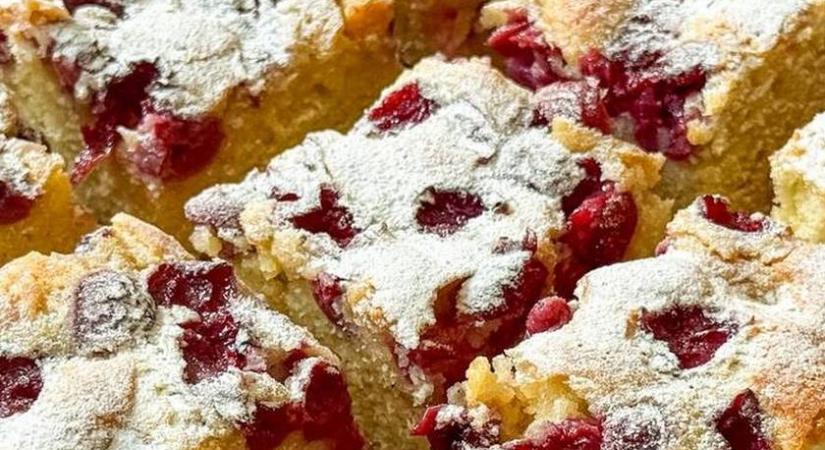 A legegyszerűbb meggyes süti: a nagyi receptje mindig sikerül