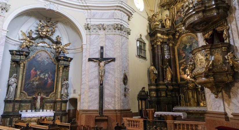 Hitélet Győrben – A Kármelhegyi Boldogasszony templom