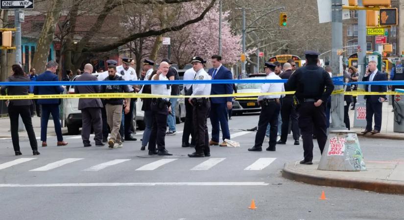 Vádat emeltek a férfi ellen, aki babakocsiban lőtt le egy hét hónapos gyereket Brooklynban