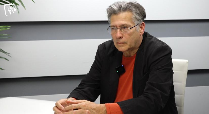 Szent-Iványi István: Szijjártó nem maradhat külügyminiszter