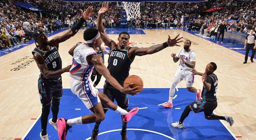 Megnyerte az NBA Keleti főcsoportját a Pistons, hosszabbítás döntött Jokicsék és Wembanyamáék csatájában