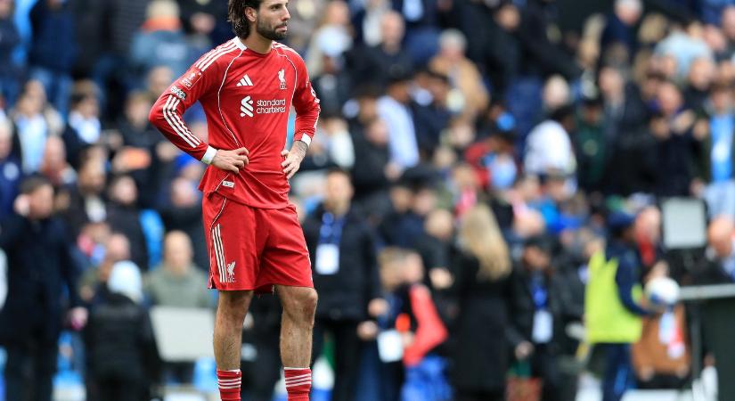 Ezzel vége, már búcsút is intettek Arne Slotnak Liverpoolban a szurkolók, ami a lelátón történt, az példátlan Szoboszlaiéknál?