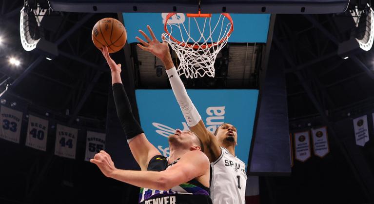 A szezon meccsét vívták, virtusból harcolt egymással a két óriás