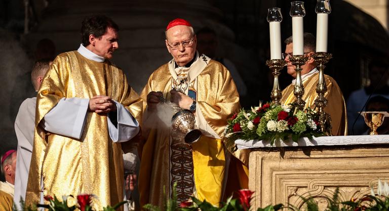A súlyos betegségéből lábadozó Erdő Péter bíboros üzent a híveknek húsvétvasárnap