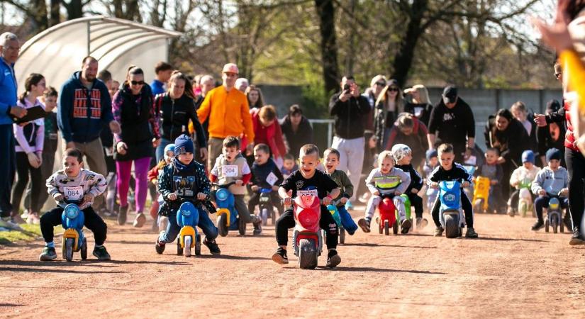 30 éves hagyomány folytatódott a hajdú-bihari városban