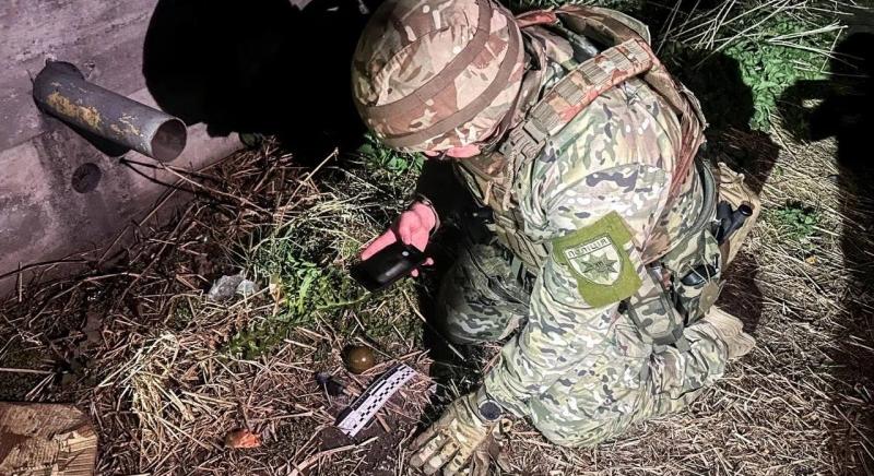 Szökött katona fenyegetett kézigránátokkal rendőröket Rivnében, háromórás tárgyalás után őrizetbe vették