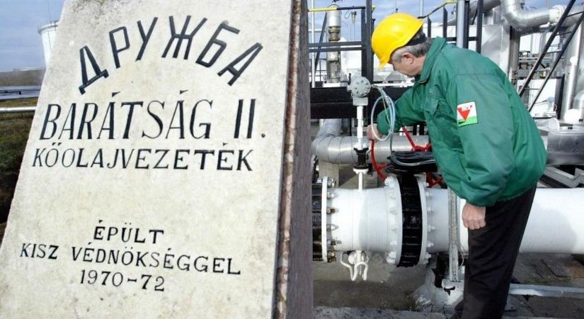 Durva fordulat: két irányból zárják el Európa energiaforrásait