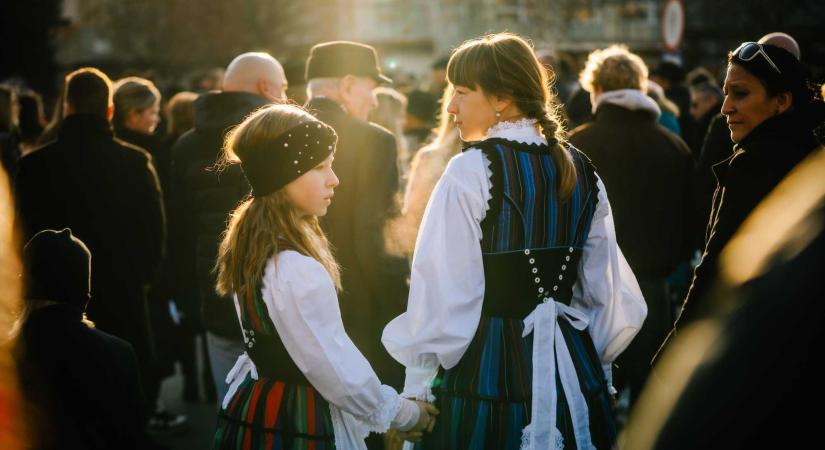 Közösség, hála és öröm – Ezrek vettek részt a csíkszeredai ételszentelésen (FOTÓRIPORT)