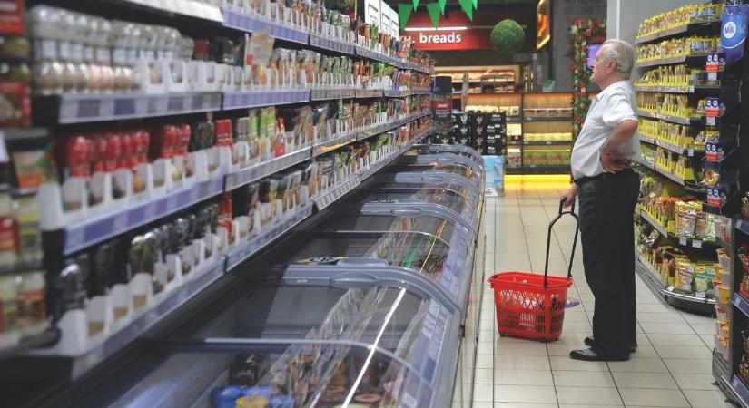 Egyetlen döntés akkora inflációs csapást mérne hazánkra, amelyet a Bokros-csomag óta nem látott Magyarország