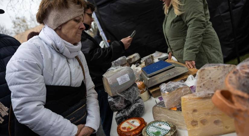 Nem csak a trappista létezik: Ezt a sajtot ajánlja a szakértő a sonka és a tojás mellé