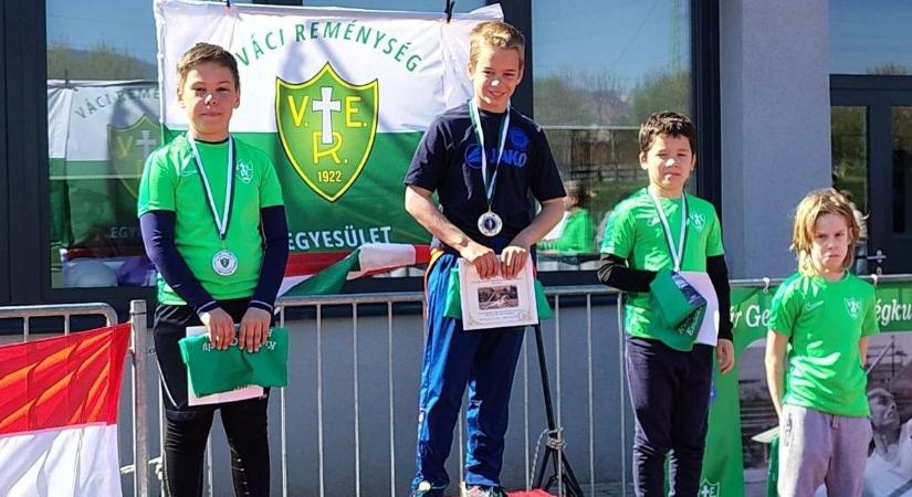 Remekelt az ifjú tatabányai gerelyhajító