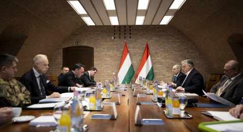 Orbán Viktor rendkívüli védelmi tanácsot hívott össze