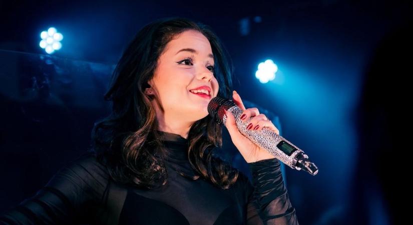 „Dehogy kell tűrnöm!” – Nagy Bogi nem fél a kommentelőktől