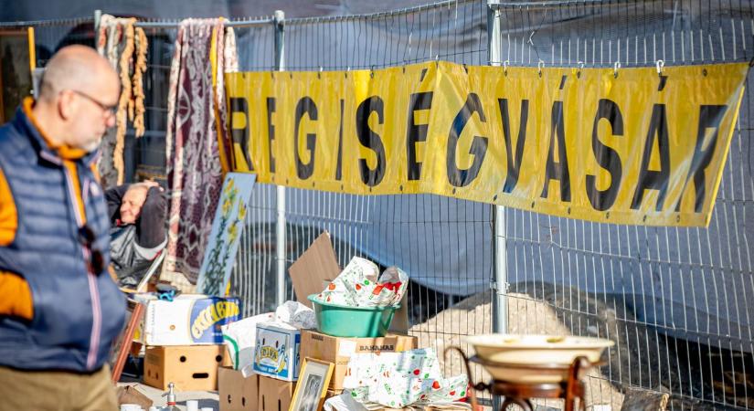 Kincsvadászat Miskolcon: így telt a húsvéti régiségvásár - fotók, videó