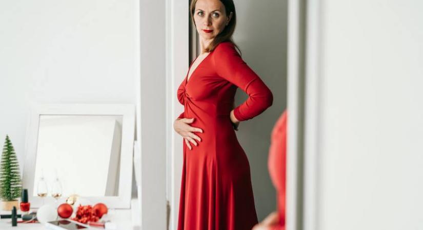 Laposabb has pillanatok alatt: karcsúsító tavaszi szettek, amik 40 felett igazán csinosak