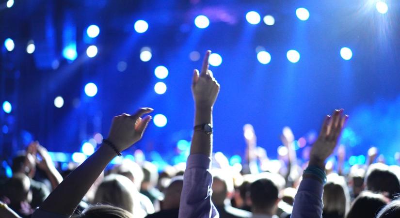 Két nap, nulla forint belépő: sztárok lepik el Kiskundorozsmát