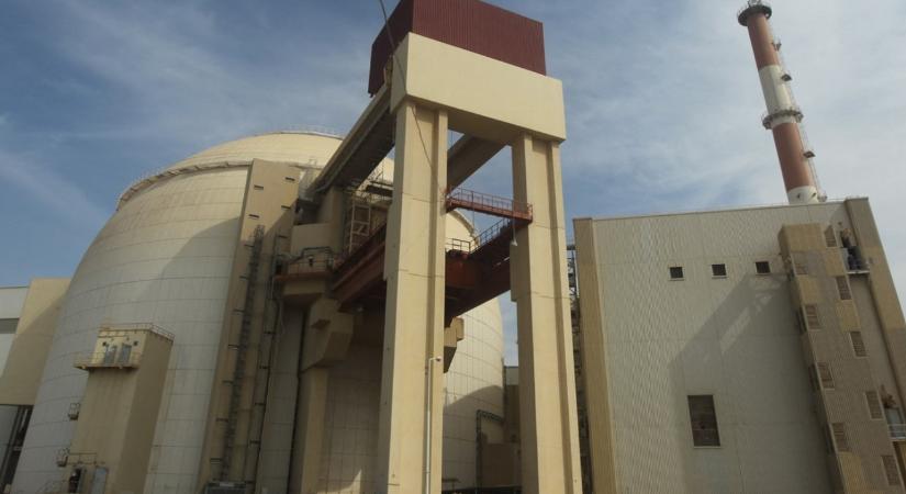 Légitámadás történt a busehri atomerőmű környékén, az oroszok már menekítik a munkatársaikat