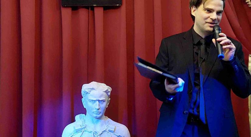 A világ legnagyobb szabadulóművésze – Száz éve halt meg Harry Houdini