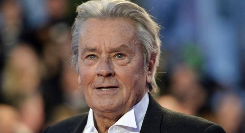 Így néz ki most Alain Delon három gyermeke, akik tovább viszik apjuk örökségét