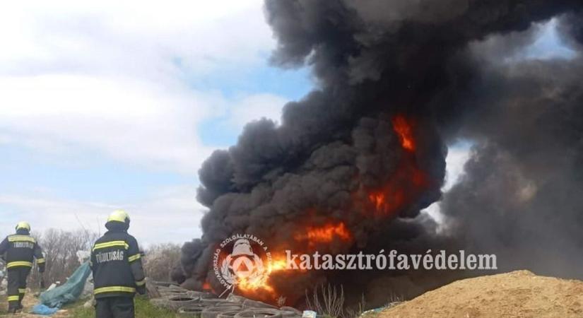 Volt riadalom, bőséggel: szálloda és hulladéklerakó is lángra kapott